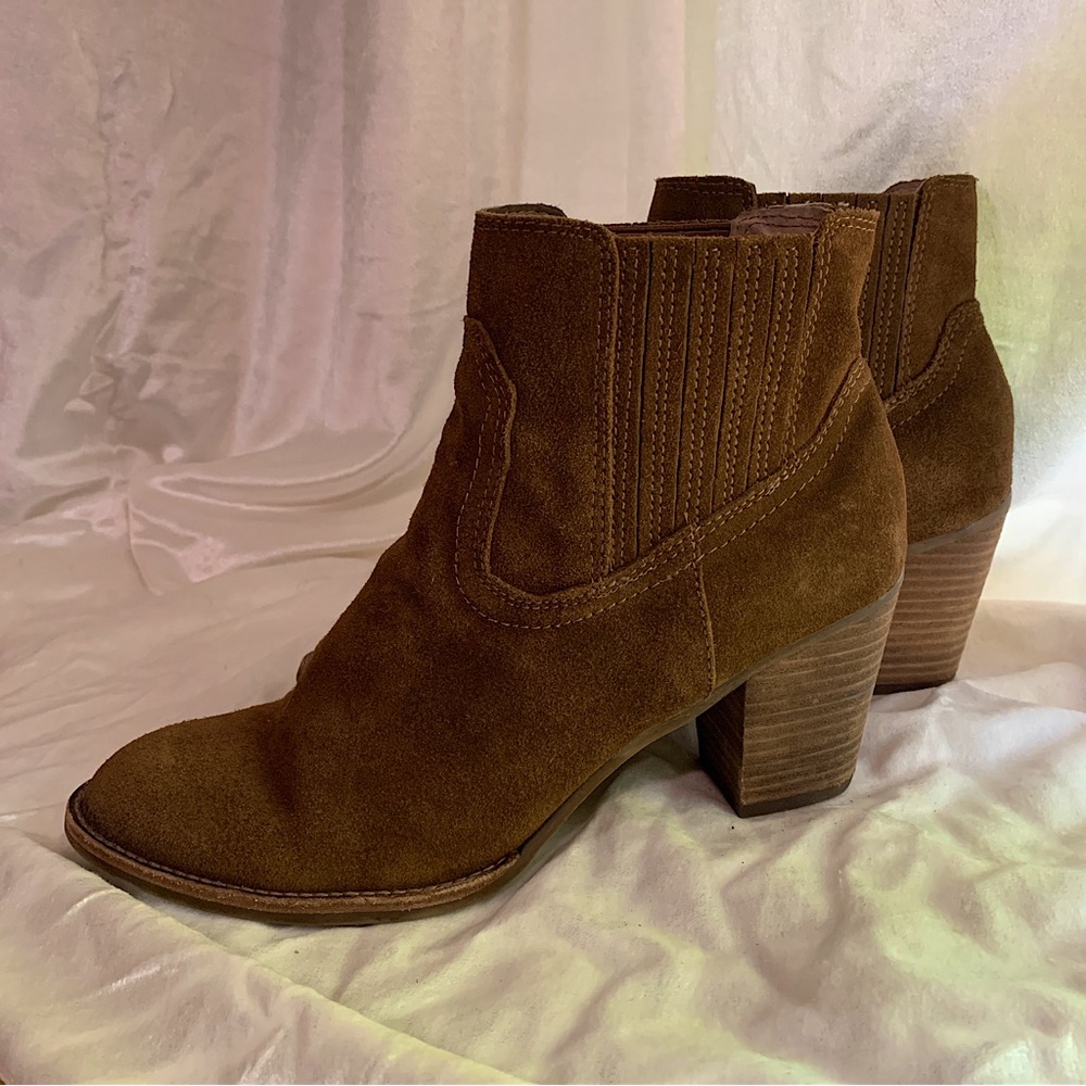 Dolce Vita Tan Suede Ankle Boot